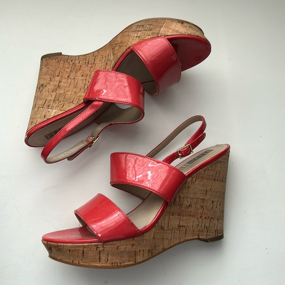 Red cork wedges ellen tracy